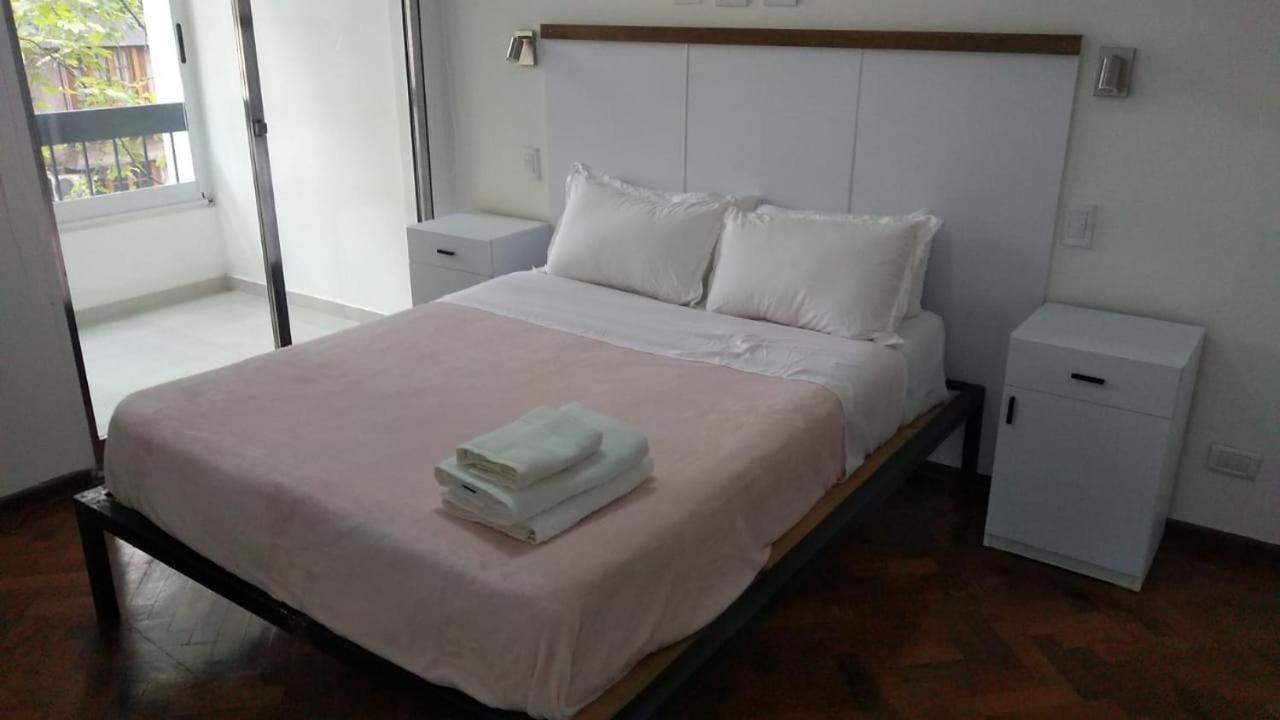 Amplio Departamento Balcon Pleno Centro Peatonal * Mendoza